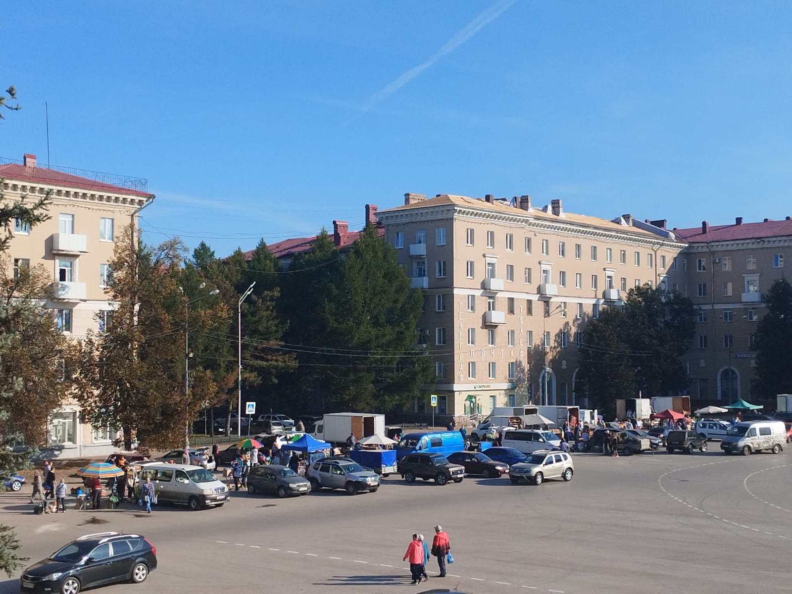 В Октябрьском начались сельскохозяйственные ярмарки