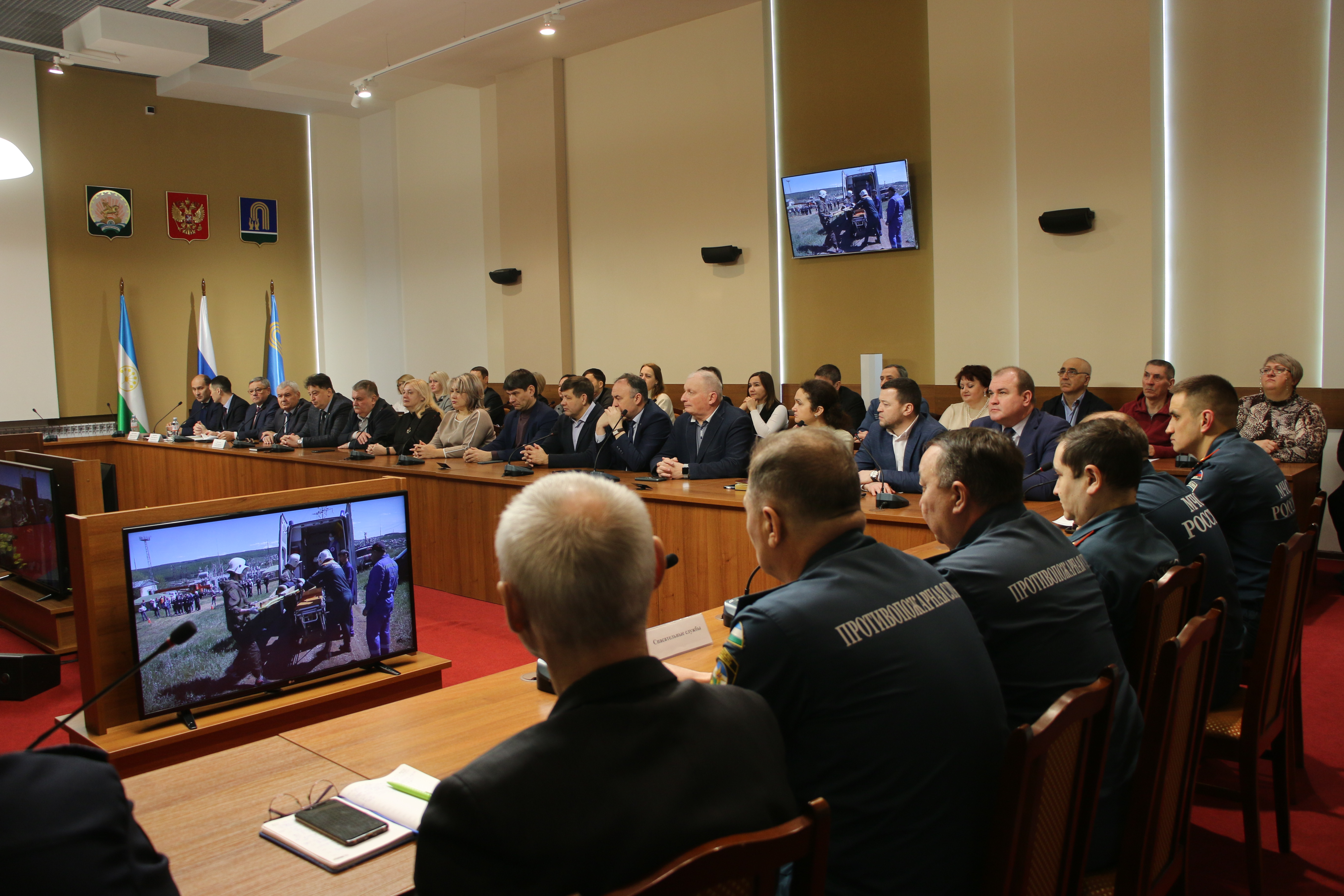 Подвели итоги деятельности по выполнению мероприятий гражданской обороны, предупреждения и ликвидации чрезвычайных ситуаций, обеспечения пожарной безопасности и безопасности людей на водных объектах 